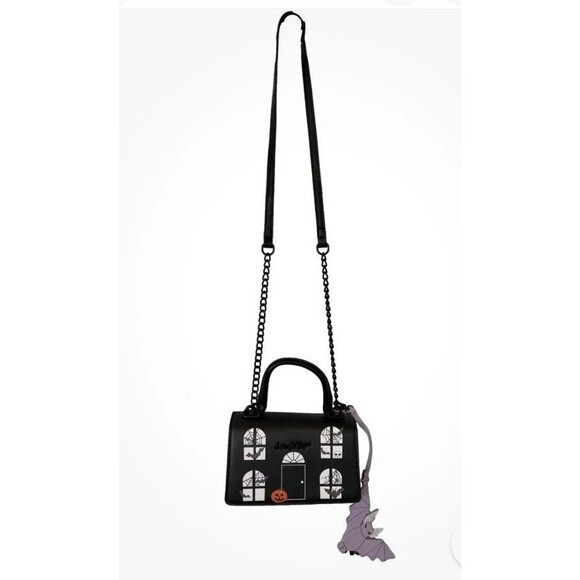 Betsey Johnson Haunted House Crossbody Purse Bat Charm Black Halloween NEW - Picture 1 of 5